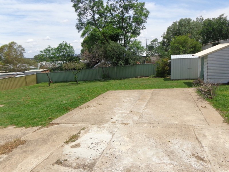 75 Peel Street, Tamworth NSW 2340