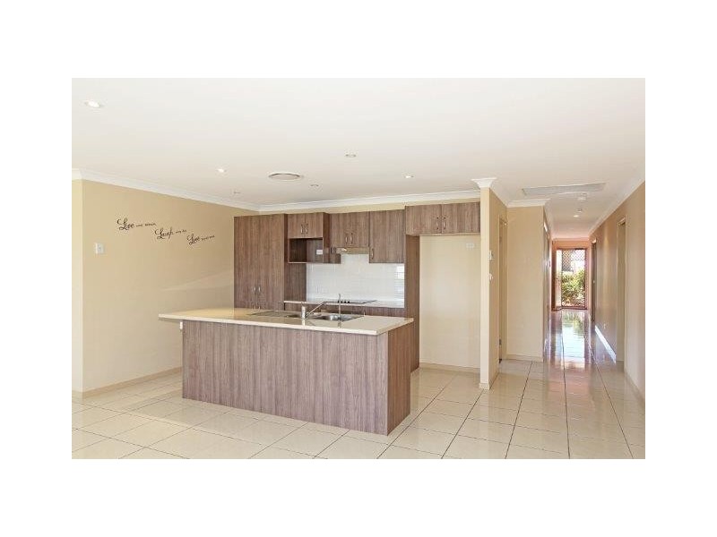 5 Falcon Drive, Tamworth NSW 2340