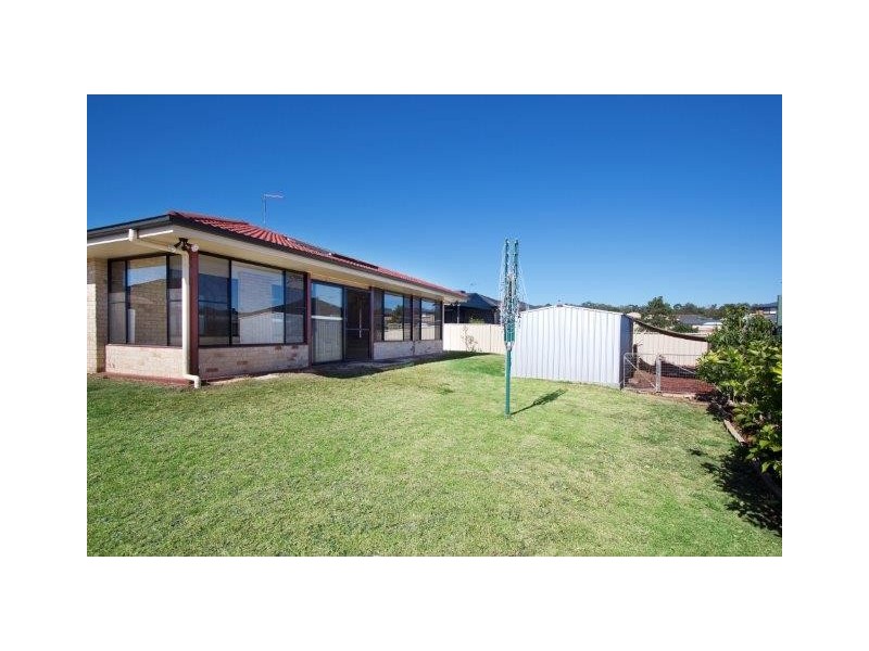 5 Falcon Drive, Tamworth NSW 2340