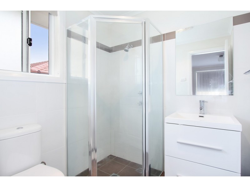 18A and 18B Fishermans Place, Tamworth NSW 2340