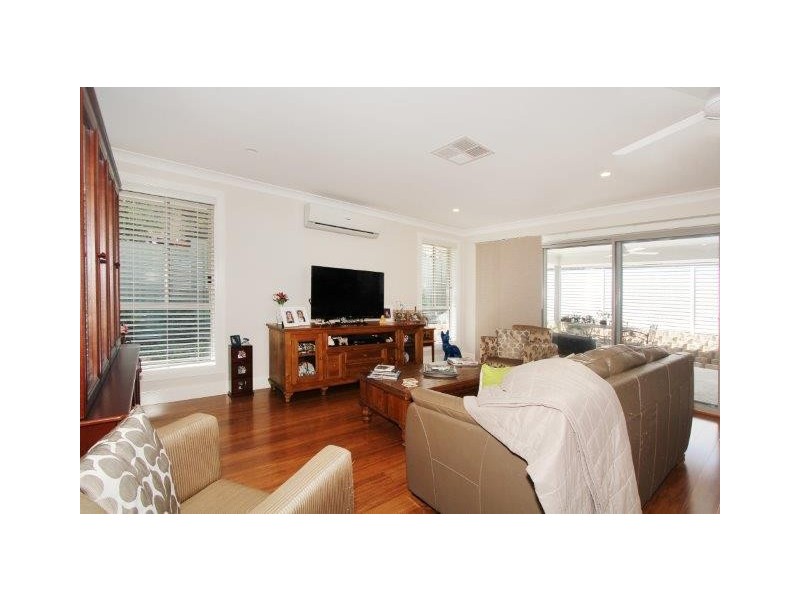 10 Emerald Avenue, Tamworth NSW 2340