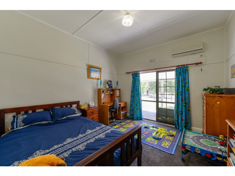 844 Duncans Creek Road, Woolomin NSW 2340