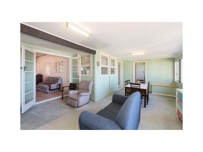 211 Carthage Street, Tamworth NSW 2340