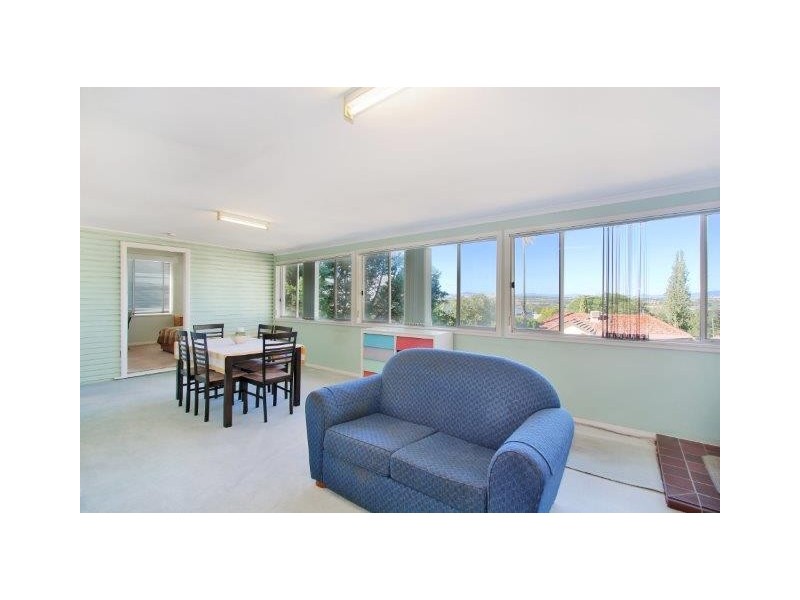 211 Carthage Street, Tamworth NSW 2340