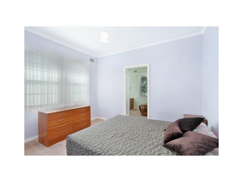 211 Carthage Street, Tamworth NSW 2340