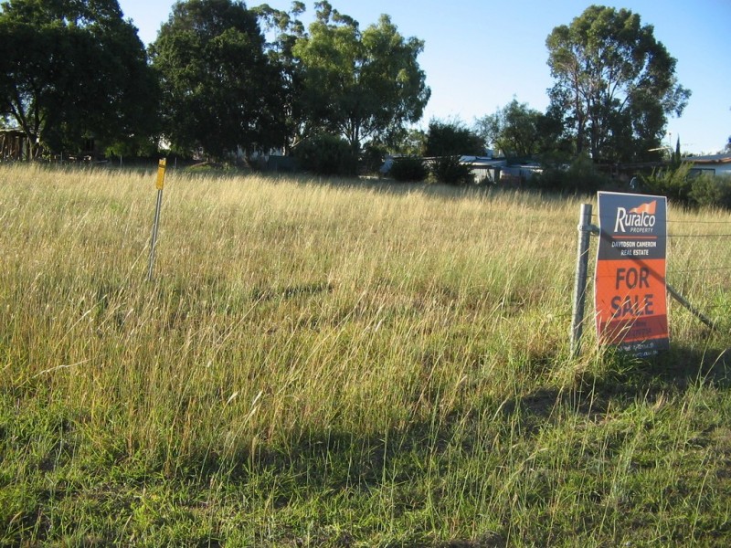 6 Timbumburi Street, Duri NSW 2344