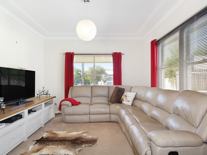 1A Parry Street, Tamworth NSW 2340