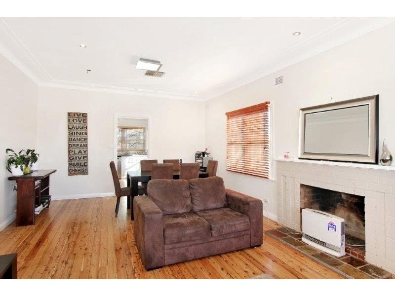 10 Jean Street, Tamworth NSW 2340