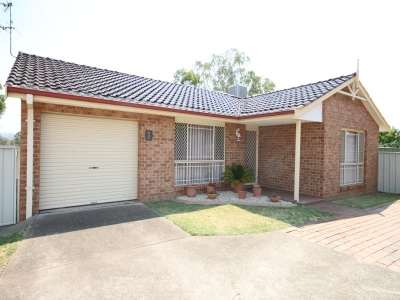 1/5 Gunn Place, Tamworth NSW 2340