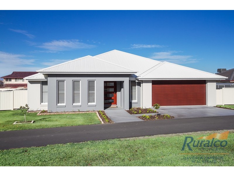 39 Ebony Close, Tamworth NSW 2340