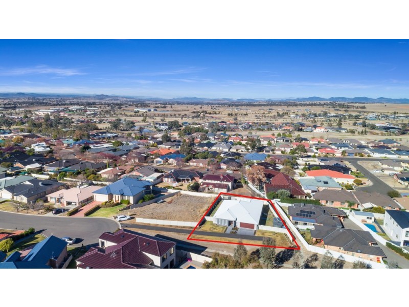 39 Ebony Close, Tamworth NSW 2340