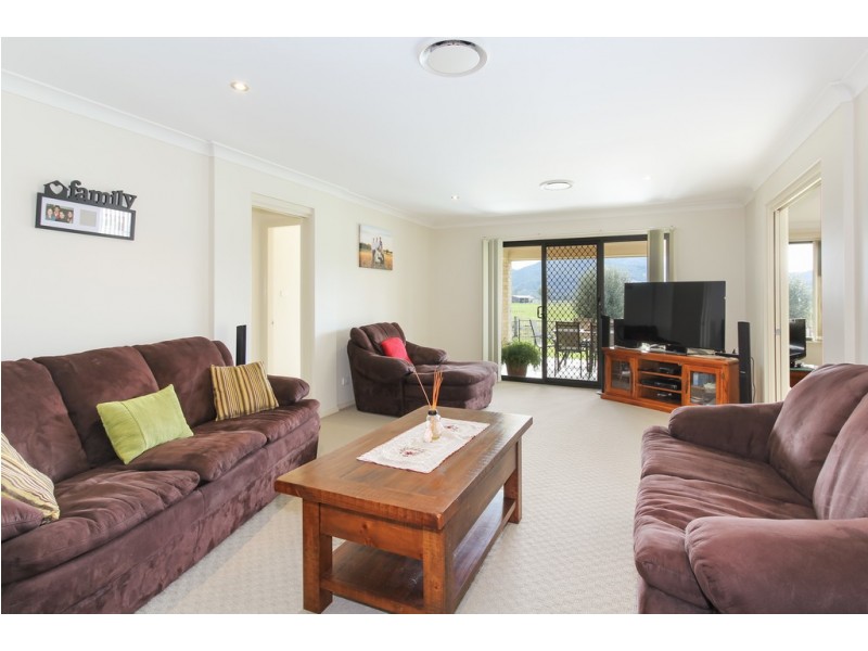 26 Warrah Drive, Calala NSW 2340