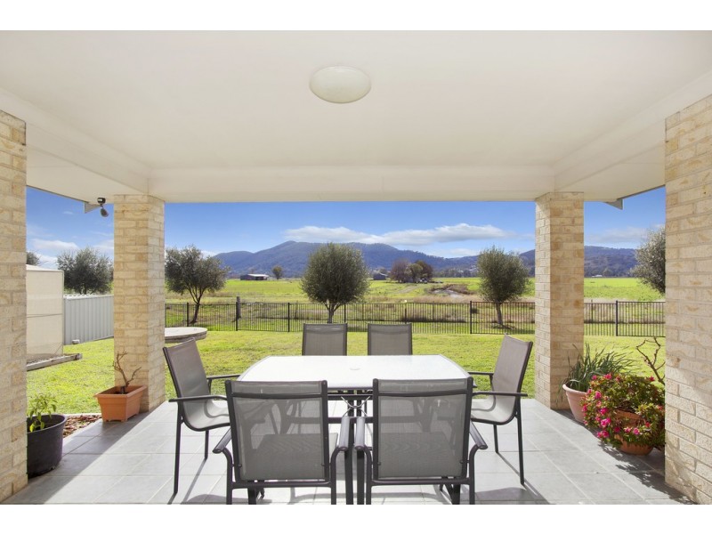 26 Warrah Drive, Calala NSW 2340