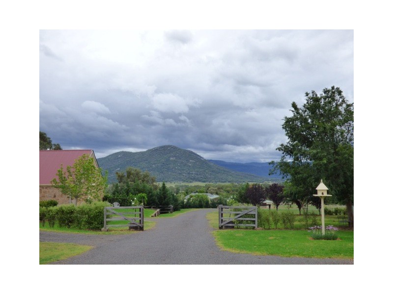 80 Wyndham Close, Daruka NSW 2340