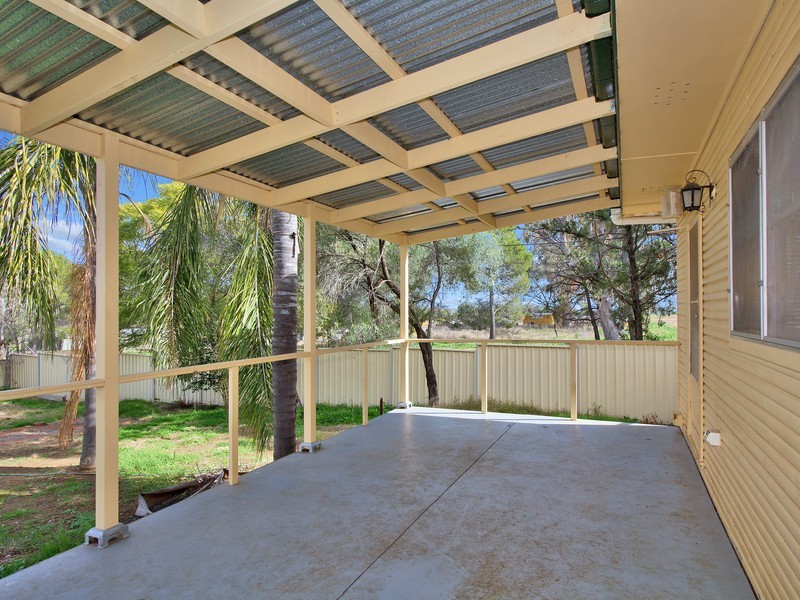 13 Johnston Street, Tamworth NSW 2340