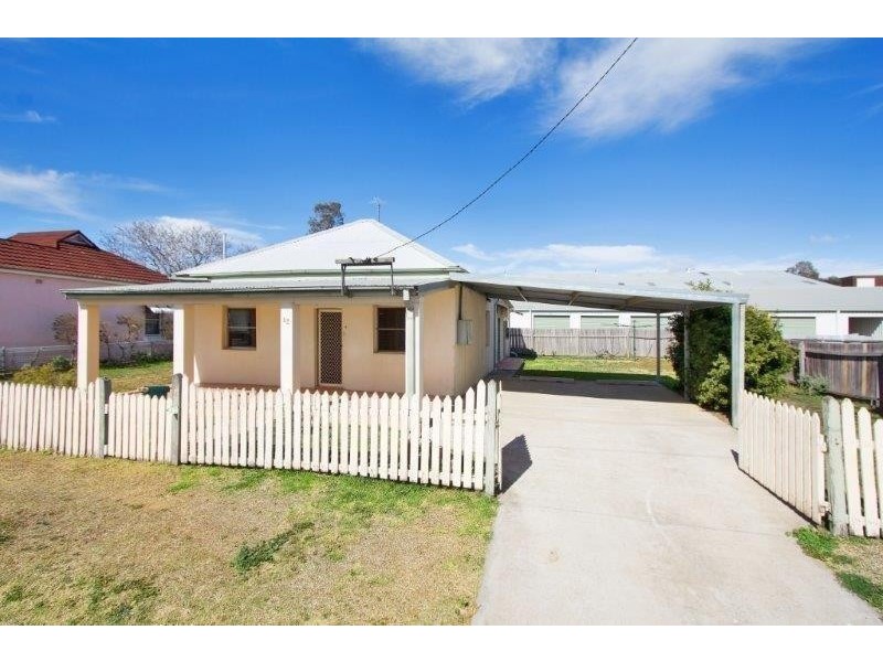 42 William Street, Tamworth NSW 2340