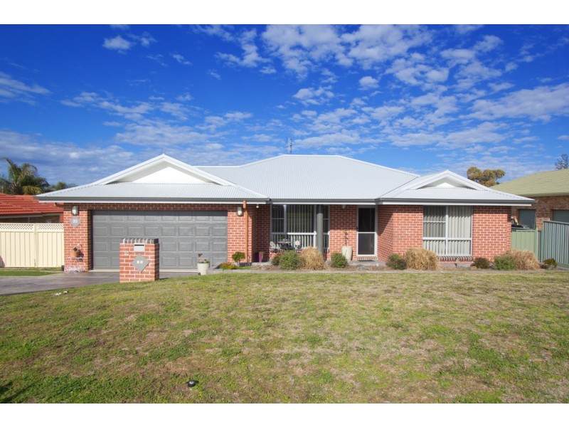 33 Campbell Road, Calala NSW 2340