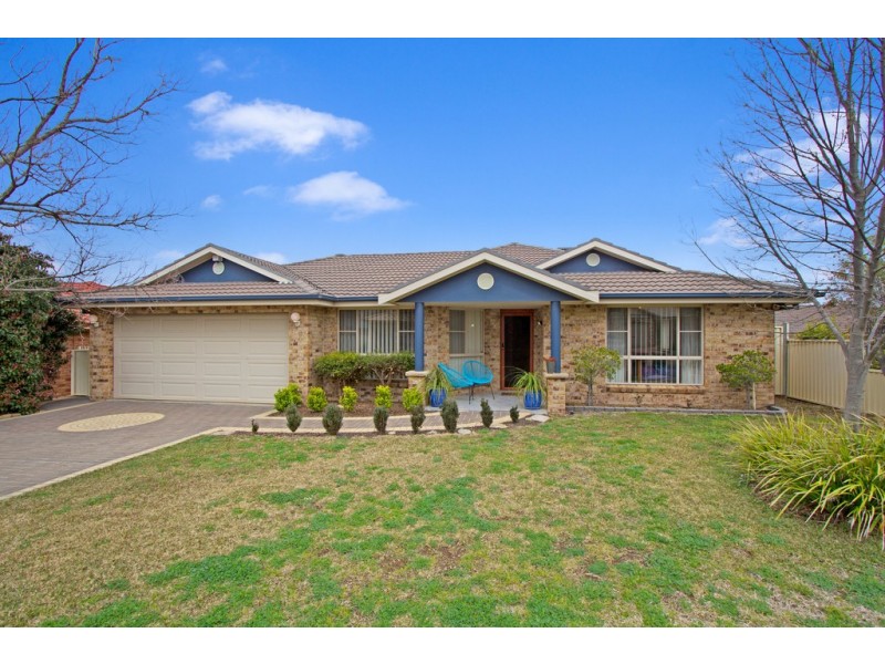 25 The Retreat, Tamworth NSW 2340