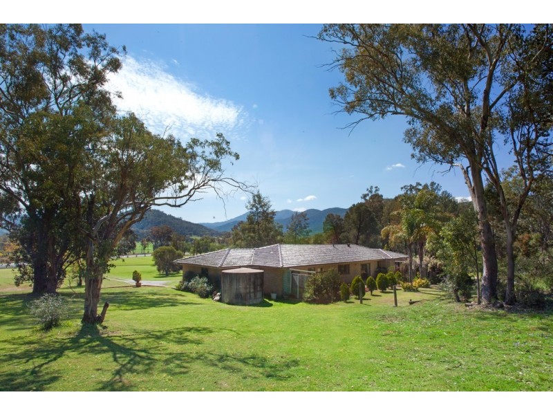 2144 New England Highway, Moonbi NSW 2353