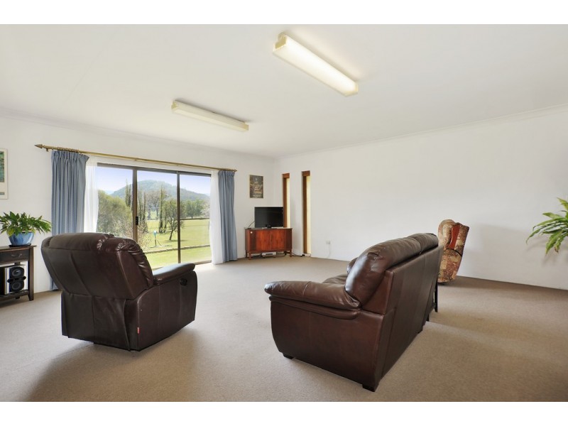 2144 New England Highway, Moonbi NSW 2353