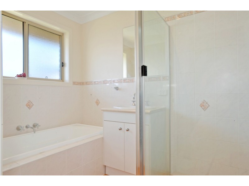 5 Warrabah Close, Tamworth NSW 2340