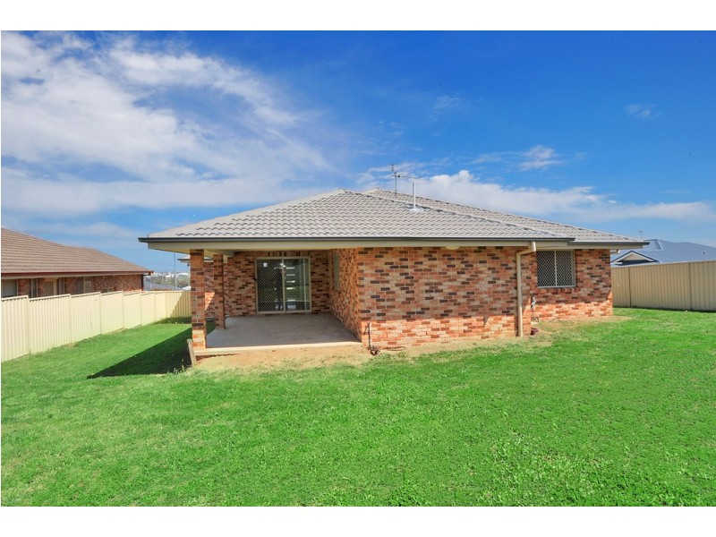 5 Warrabah Close, Tamworth NSW 2340