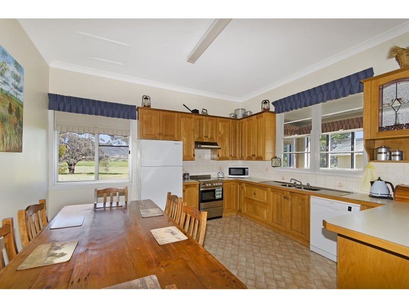 “Glenarvon” 190 Walters Lane, Gowrie NSW 2340