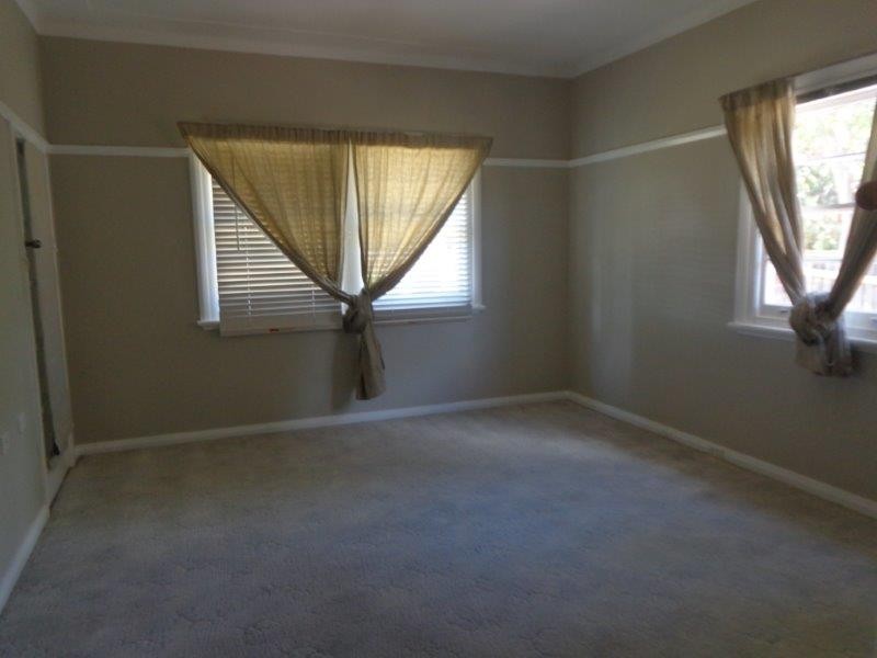 135 Carthage Street, Tamworth NSW 2340