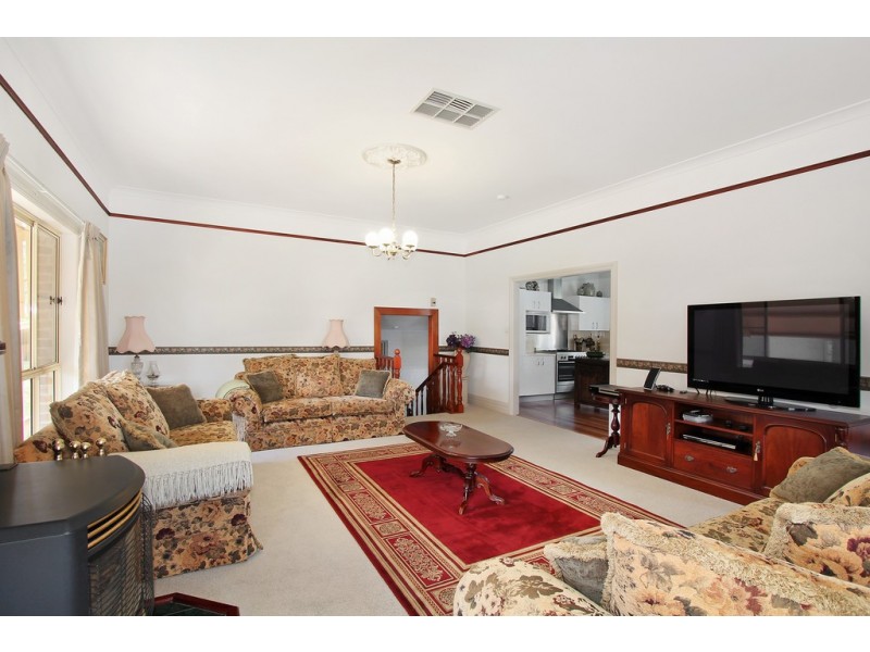 15 Carthage Street, Tamworth NSW 2340