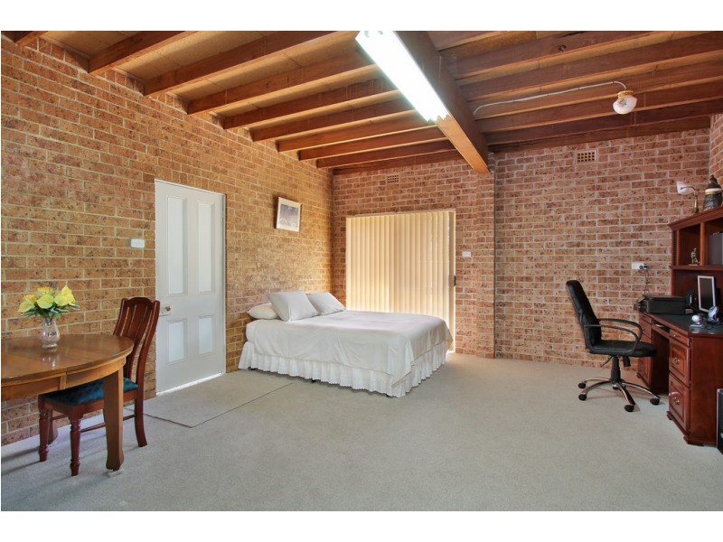 15 Carthage Street, Tamworth NSW 2340