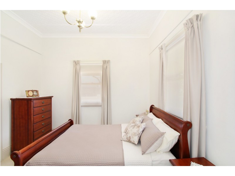 15 Carthage Street, Tamworth NSW 2340