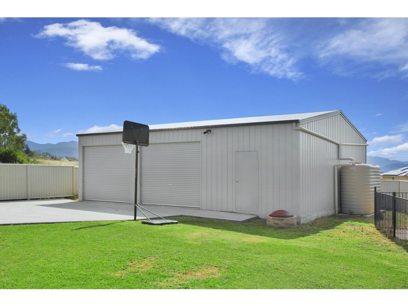12 Orchid Drive, Kootingal NSW 2352