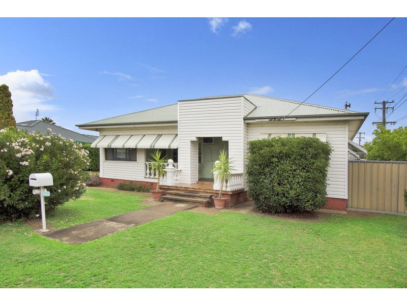 28 Gunnedah Road, Tamworth NSW 2340