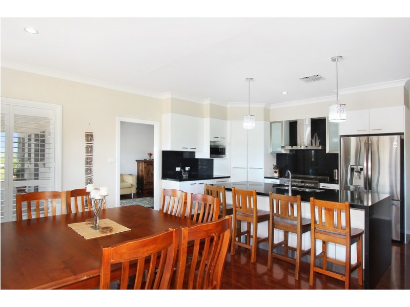16 Kingfisher Drive, Moore Creek NSW 2340