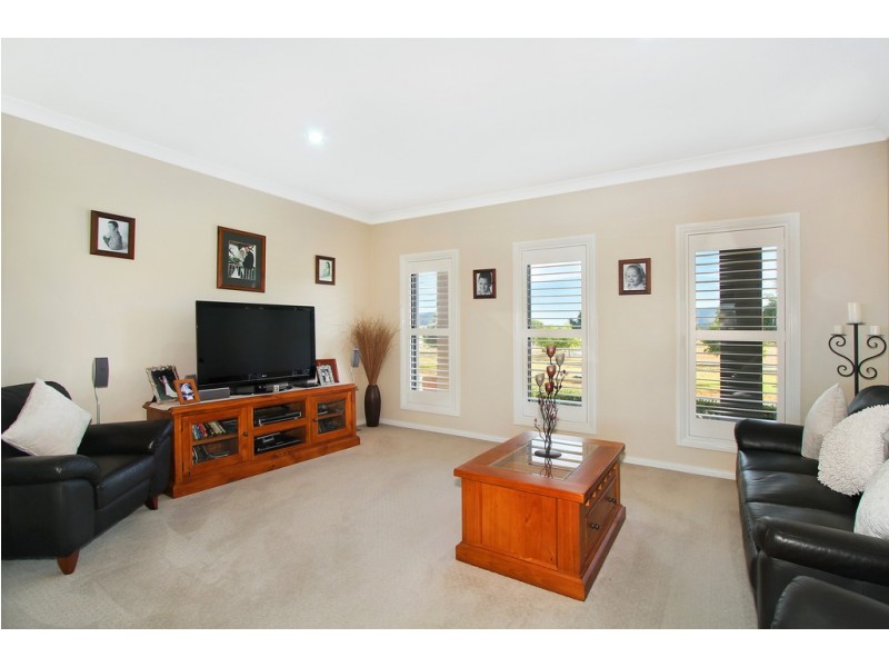 16 Kingfisher Drive, Moore Creek NSW 2340