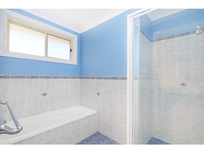 87 Glengarvin Drive, Tamworth NSW 2340