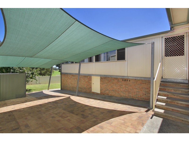 87 Glengarvin Drive, Tamworth NSW 2340