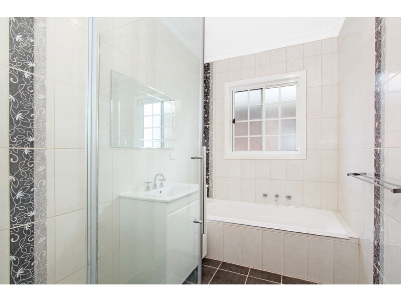 131 Denison Street, Tamworth NSW 2340