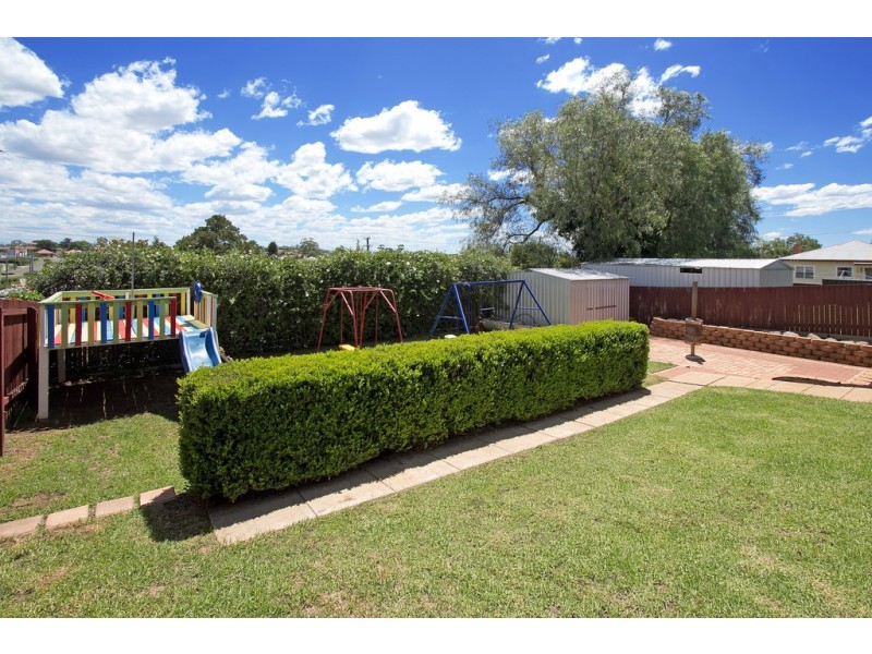 131 Denison Street, Tamworth NSW 2340