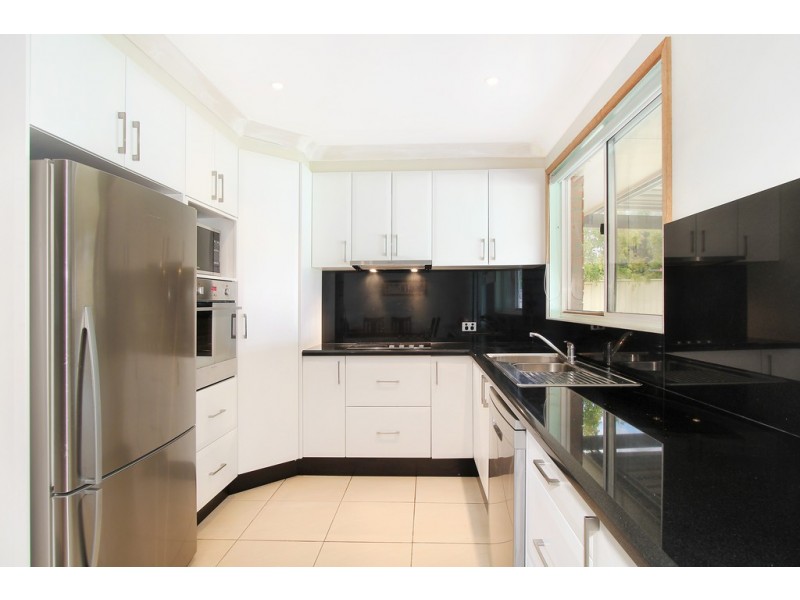 12 Grant Street, Kootingal NSW 2352