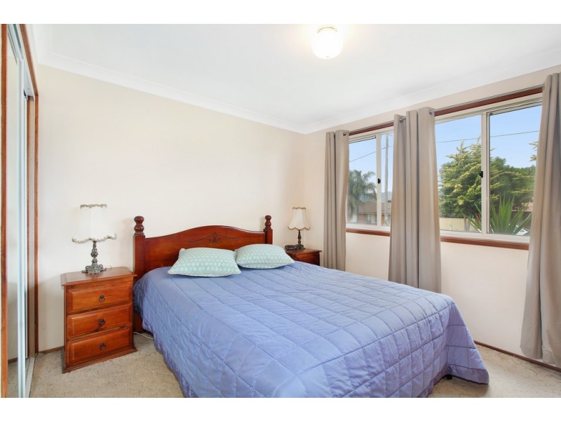 12 Grant Street, Kootingal NSW 2352