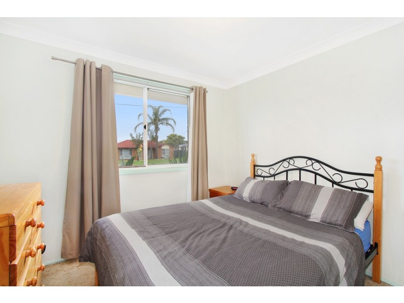 12 Grant Street, Kootingal NSW 2352