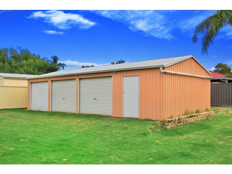 12 Grant Street, Kootingal NSW 2352