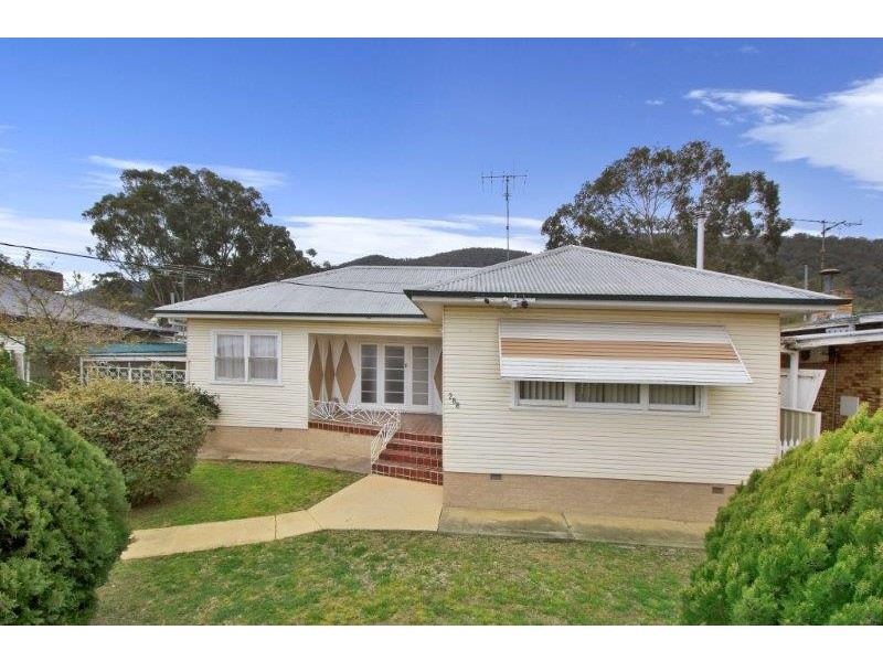 288 Armidale Road, Tamworth NSW 2340