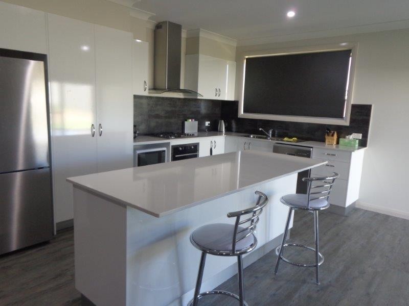1 Grand Meadow Drive, Tamworth NSW 2340