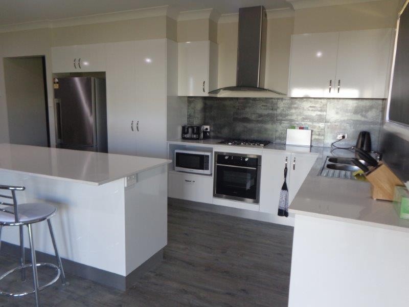 1 Grand Meadow Drive, Tamworth NSW 2340