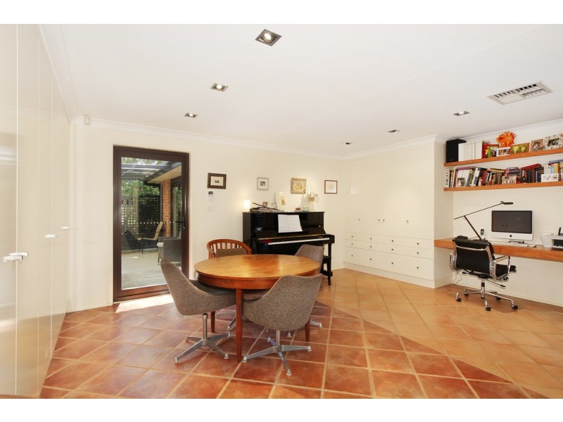 16 Gordon Street, Calala NSW 2340