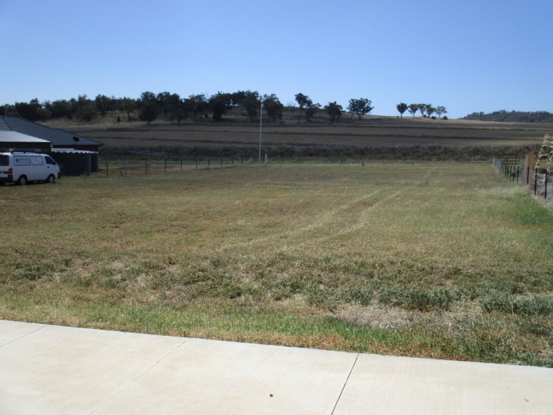 15 Jarrah Road, Tamworth NSW 2340