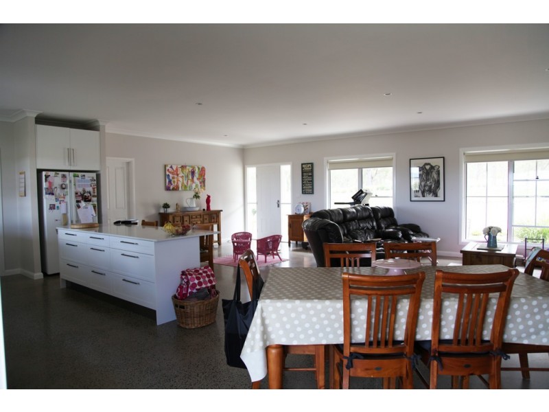 Valley View 2000 Kingstown Road, Uralla NSW 2358