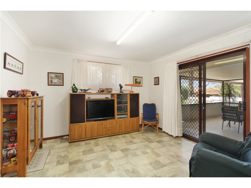 7 Nowland Crescent, Westdale NSW 2340